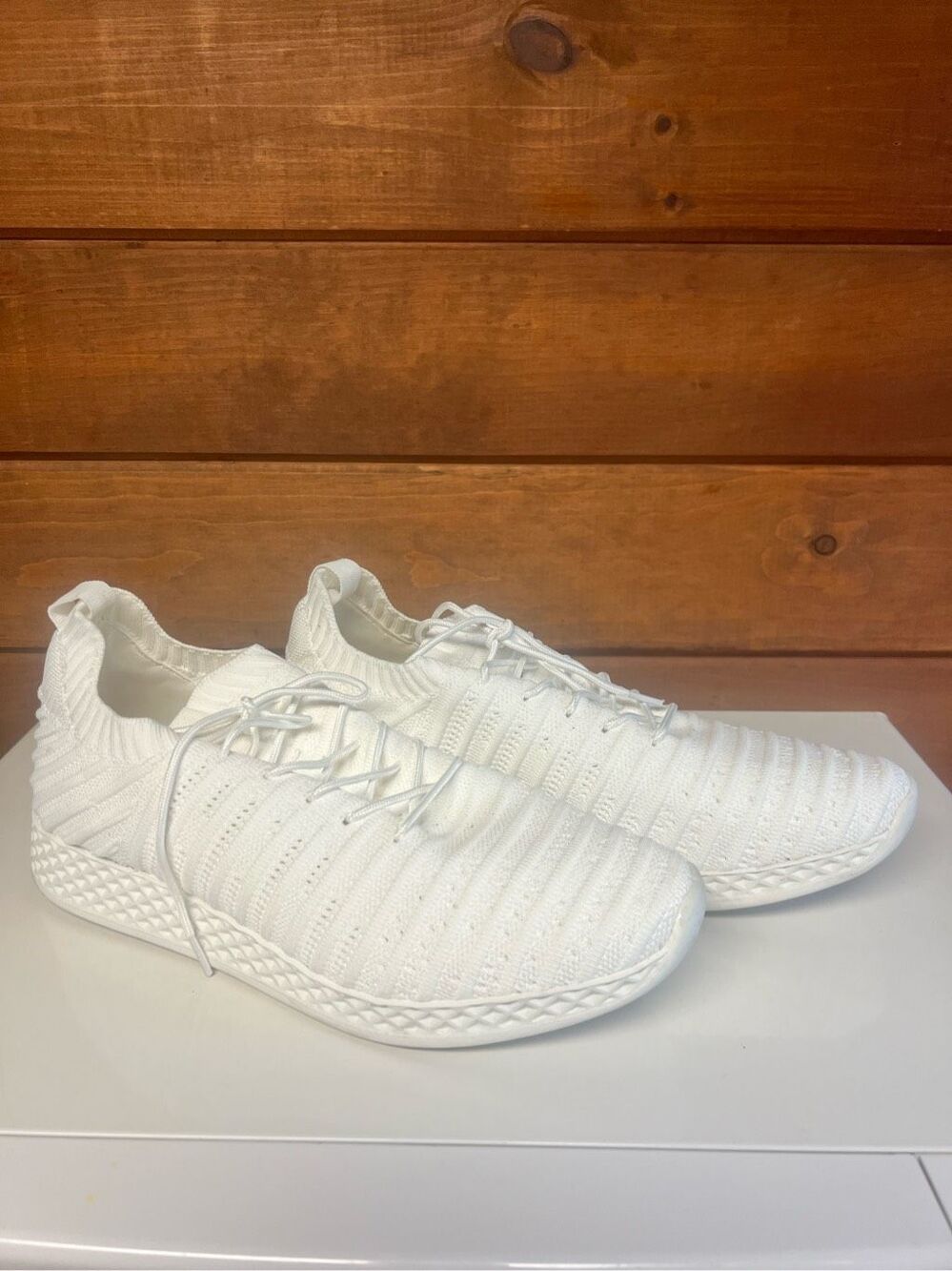Urban Sport by J/Slides Womens White Ribbed Knit Sneaker Sz 9.5
